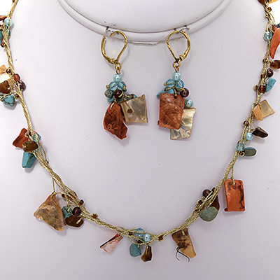 Wholesale mixed Turquoise Earth Stones Mother Pearl Chip Designs Fine Gold Neckl