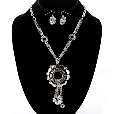 Wholesale abstract Polished Silver Pendant Necklace Earring Set Lead Safe Neckla