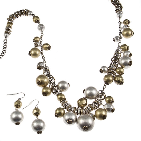 Wholesale silver chain necklace measuring inches gold silver globes some faceted