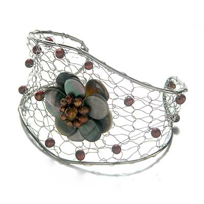 Wholesale brown Bronze Genuine Shell Floral Glass Bead Bracelet Adjustable Wire