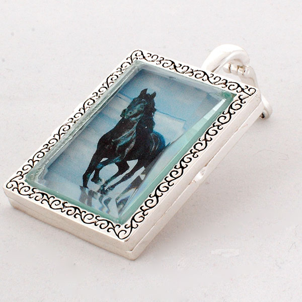 Wholesale pendant silver frame image galloping horse center