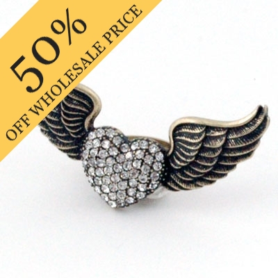 Wholesale heart Wings Relief Metal Fashion Ring CZs Center Aged Gold Nickel Lead